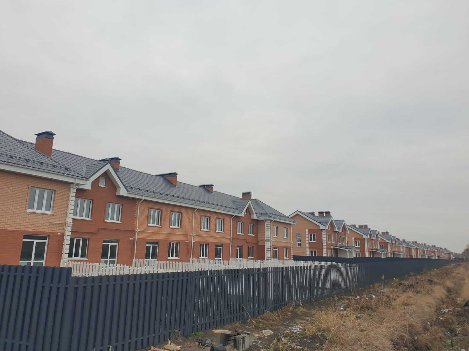 Забор из штакетника 230м Серый Графит фото5 в Ульяновске
