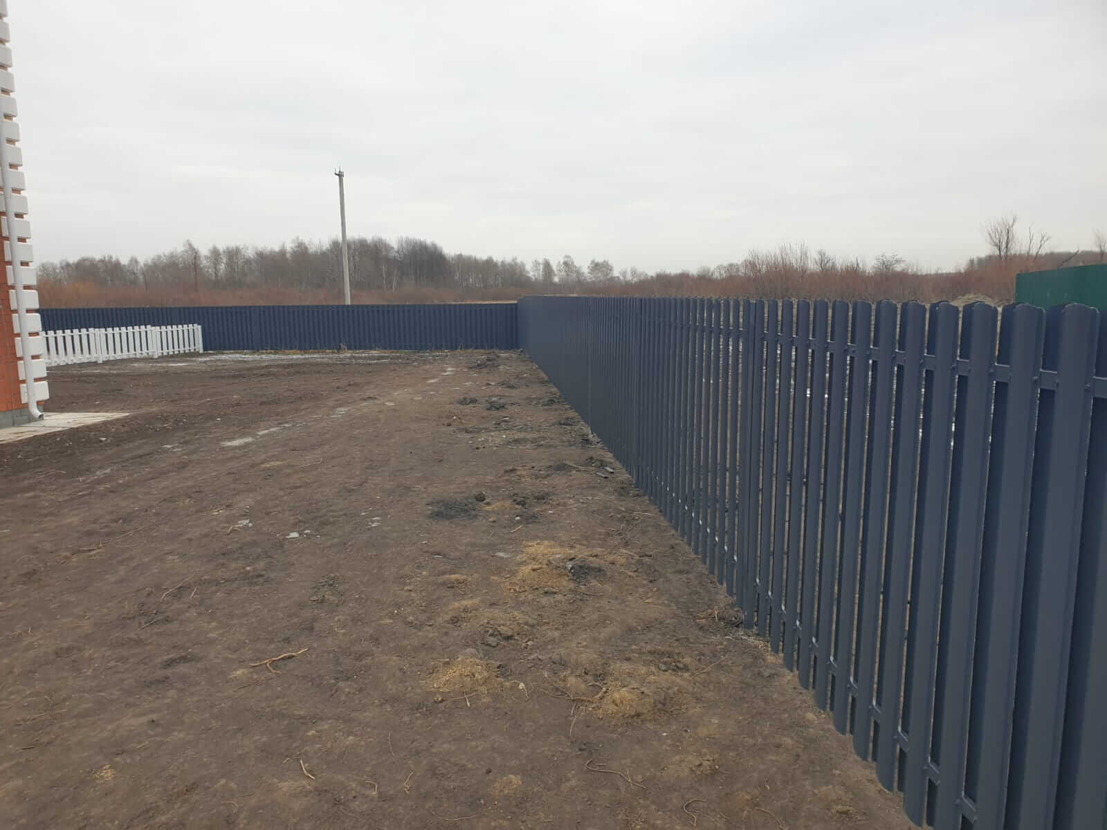 Забор из штакетника 230м Серый Графит фото2 в Ульяновске