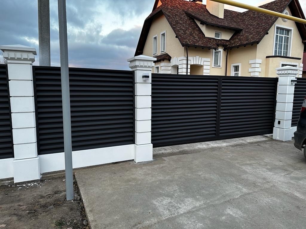 Забор из ламелей Еврожалюзи 35м RAL8019/8019 Темный Шоколад двусторонний MATTE фото 1 в Ульяновске