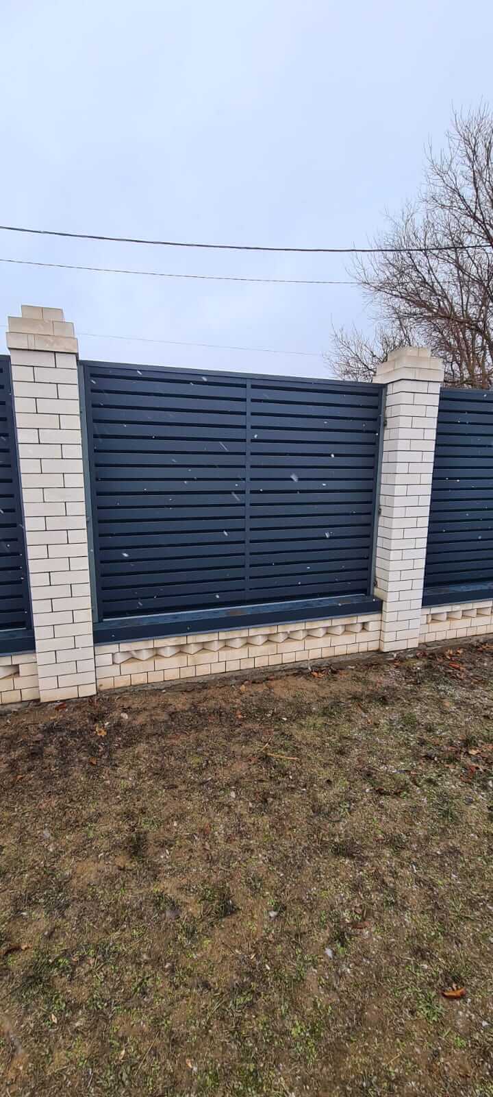 Забор-жалюзи из ламелей Хай-Тек 23м RAL7024/7024 Серый Графит двусторонний МАТТЕ фото 1 в Ульяновске