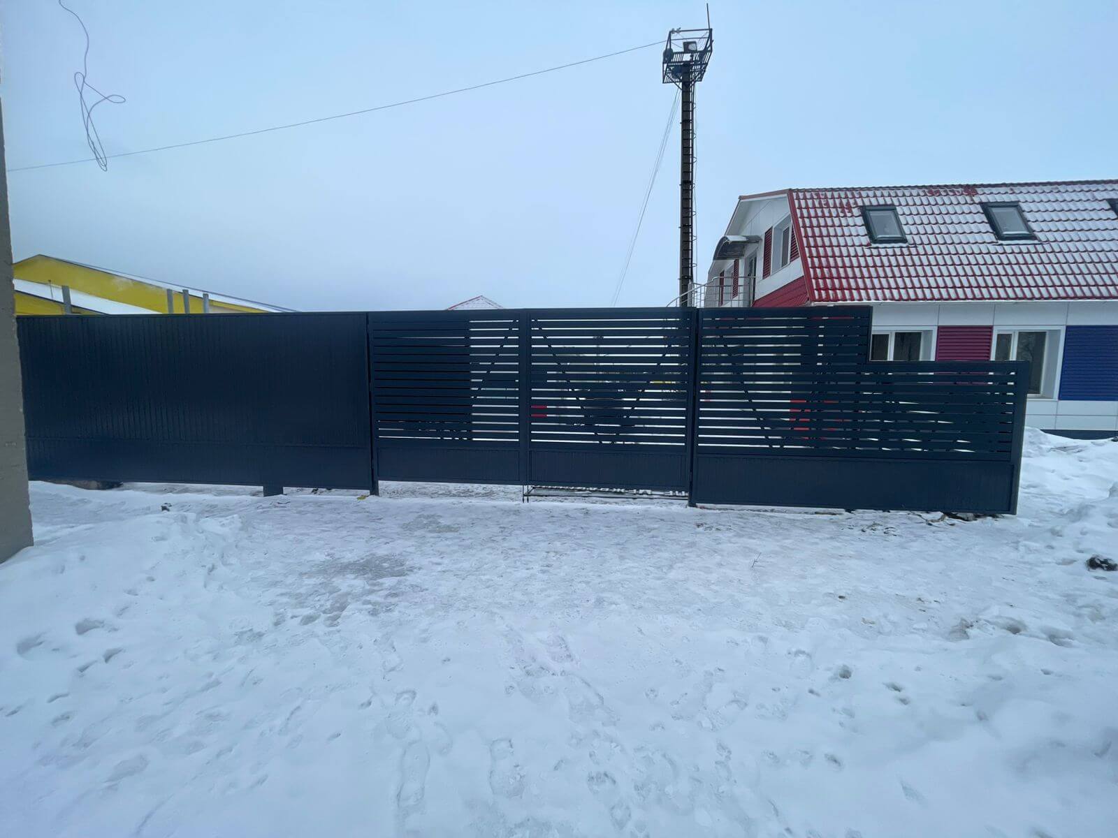 Забор-ранчо из металлического планкена 11м RAL7024 Серый Графит фото 2 в Ульяновске