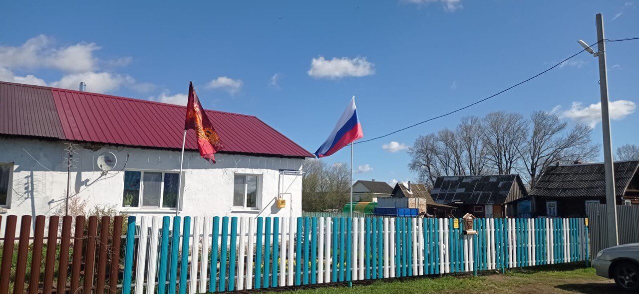 Забор из евроштакетника 16м RAL5021 Морская Волна, RAL9003 Белый фото 1 в Ульяновске