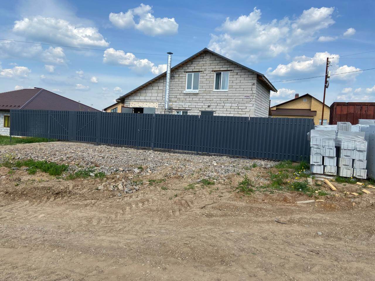 Забор из евроштакетника 16м RAL7024 Серый Графит фото 6 в Ульяновске