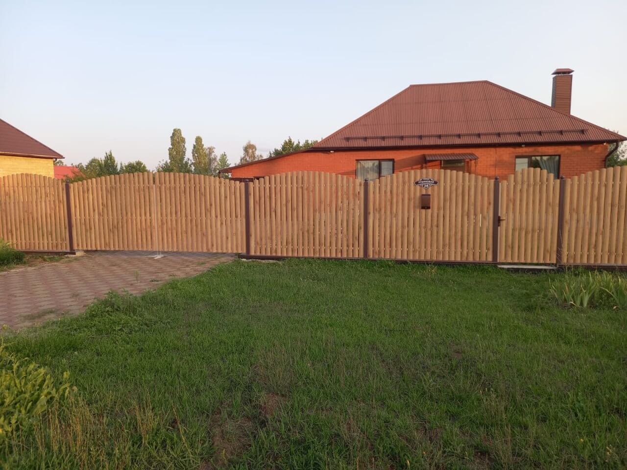 Забор из евроштакетника 24м Клен Светлый SteelArt фото 3 в Ульяновске