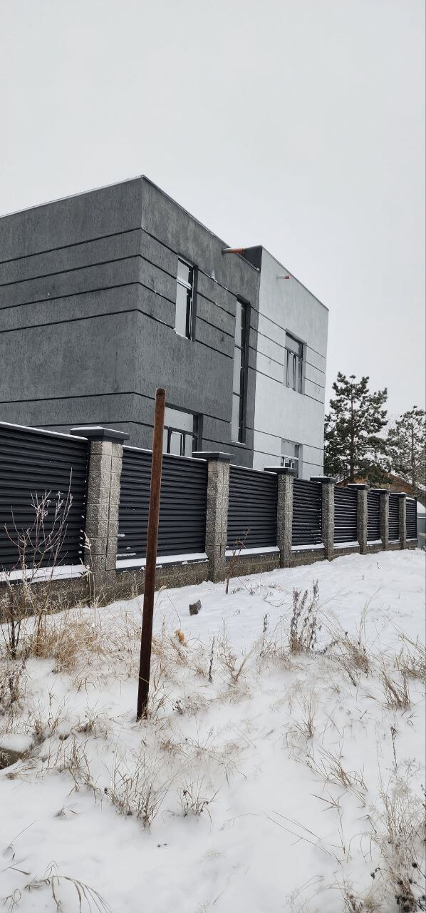 Забор-жалюзи из ламелей ЭКО-Z 66м RAL9005/9005 Черный двусторонний МАТТЕ фото 1 в Ульяновске