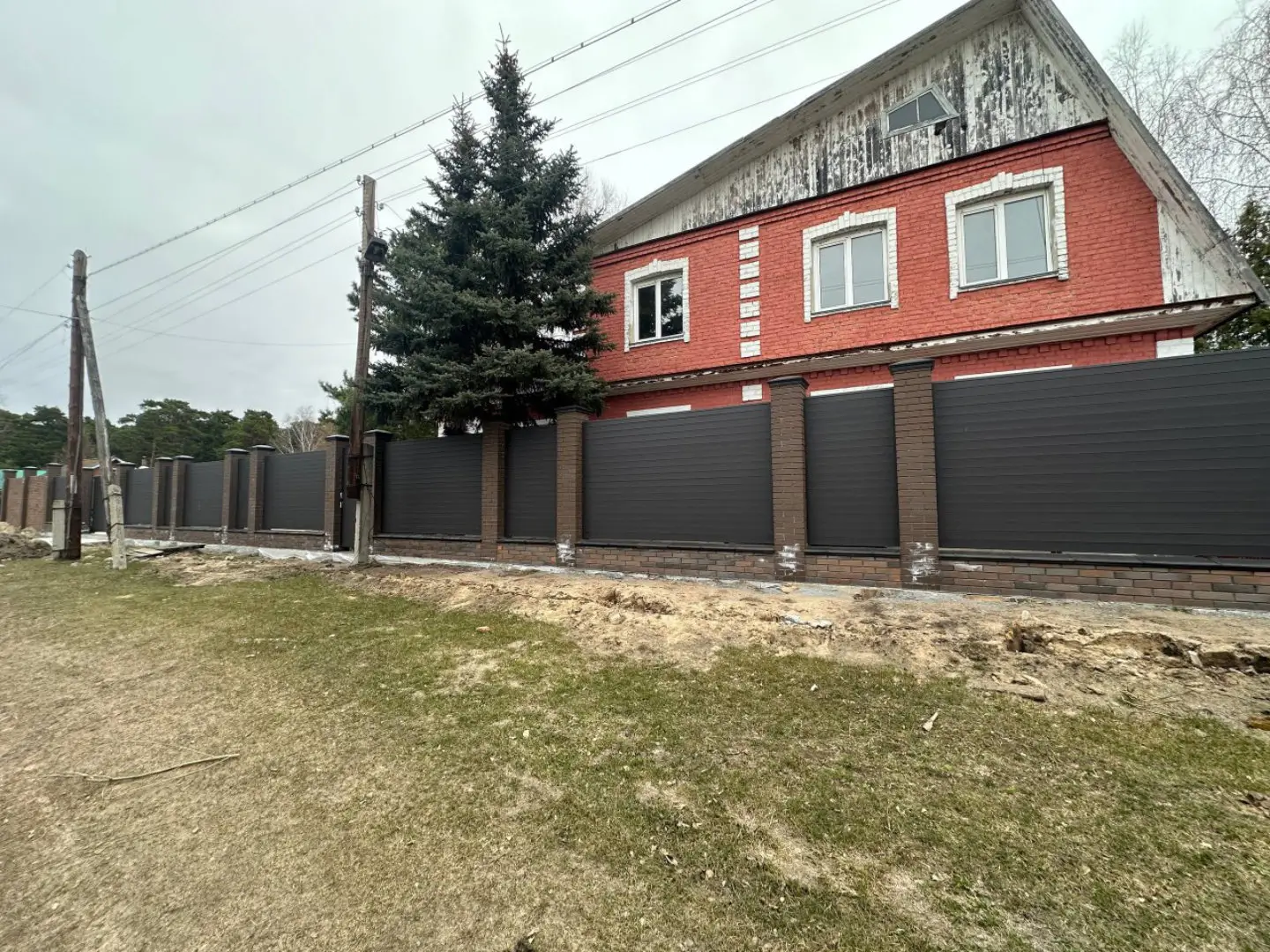 Забор-ранчо из металлического планкена 28м RAL8019 Темный Шоколад МАТТЕ фото 2 в Ульяновске