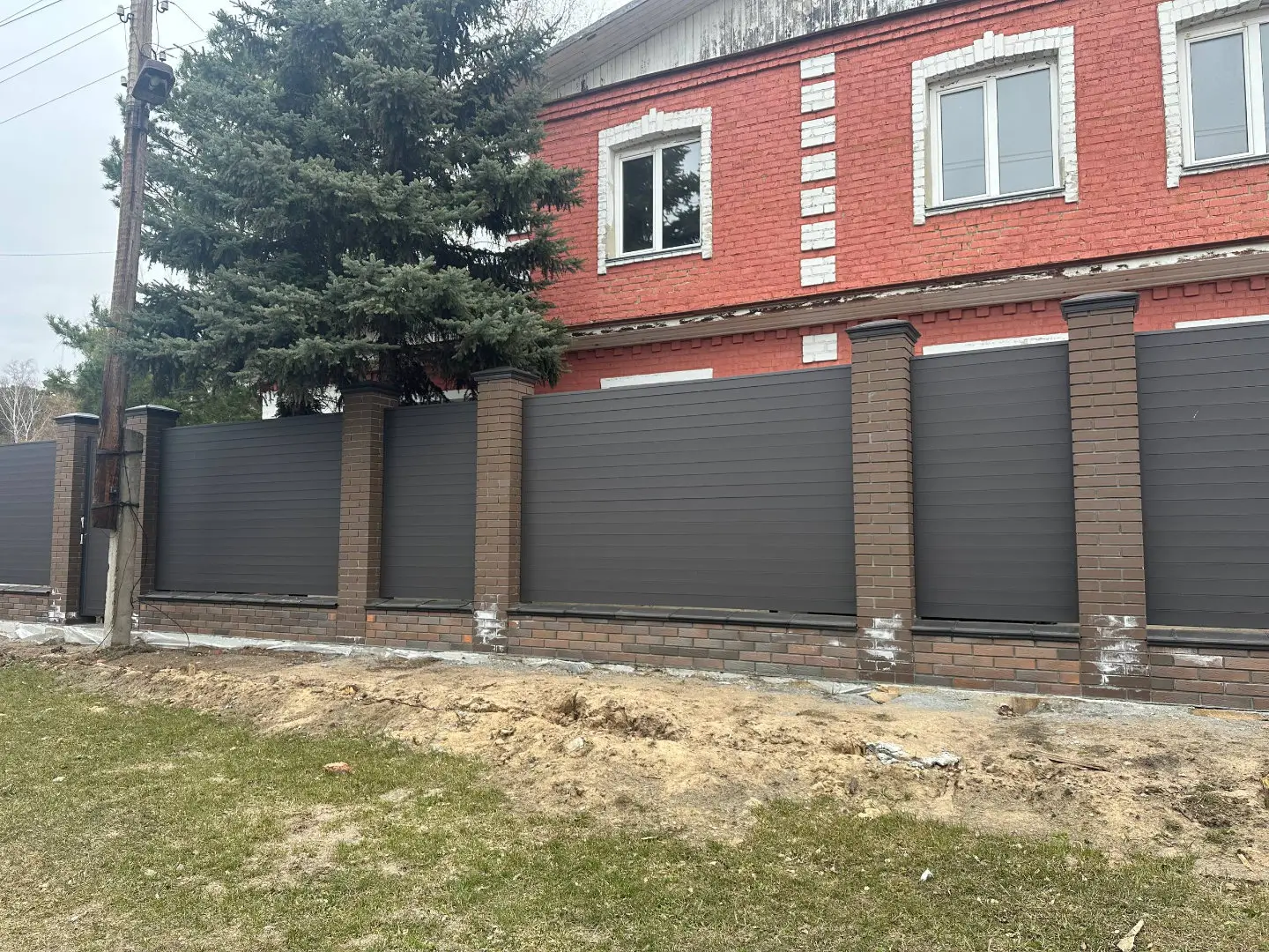 Забор-ранчо из металлического планкена 28м RAL8019 Темный Шоколад МАТТЕ в Ульяновске
