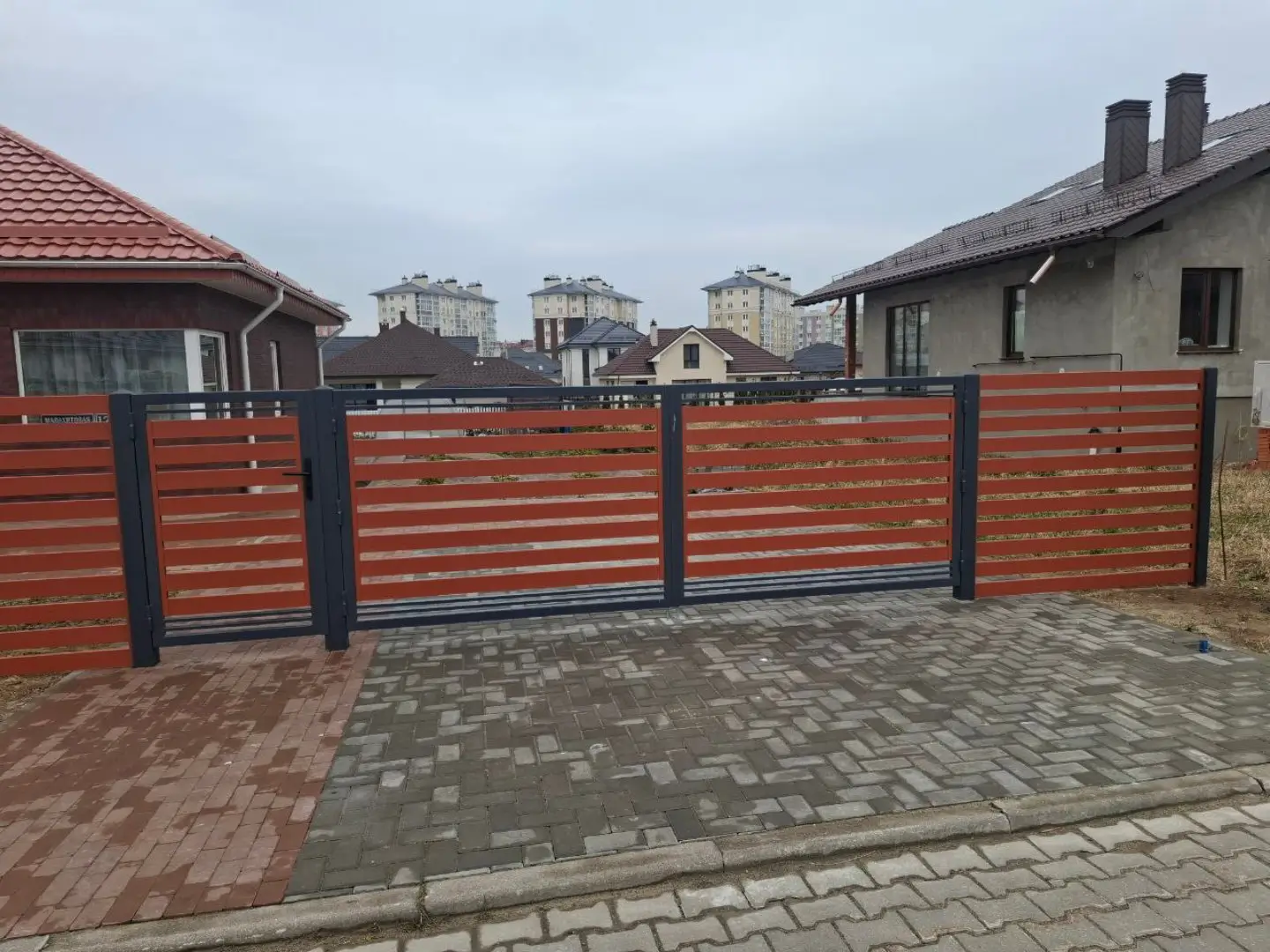 Забор-ранчо из металлопланкена 18м RAL8004 Терракотовый фото 2 в Ульяновске